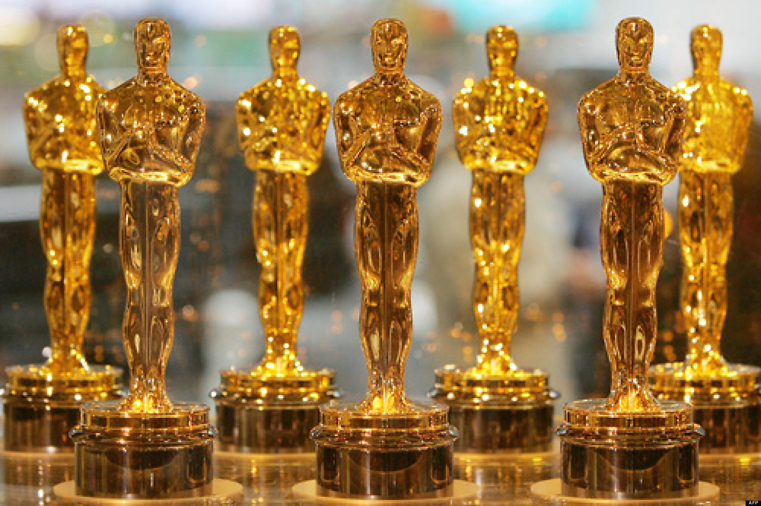 56627815 - Oscar statuettes are displayed at Times Square Studios 23 January 2006 in New York. The statuettes will be presented to winners of the 78th Academy Awards 05 March 2006 in Hollywood.