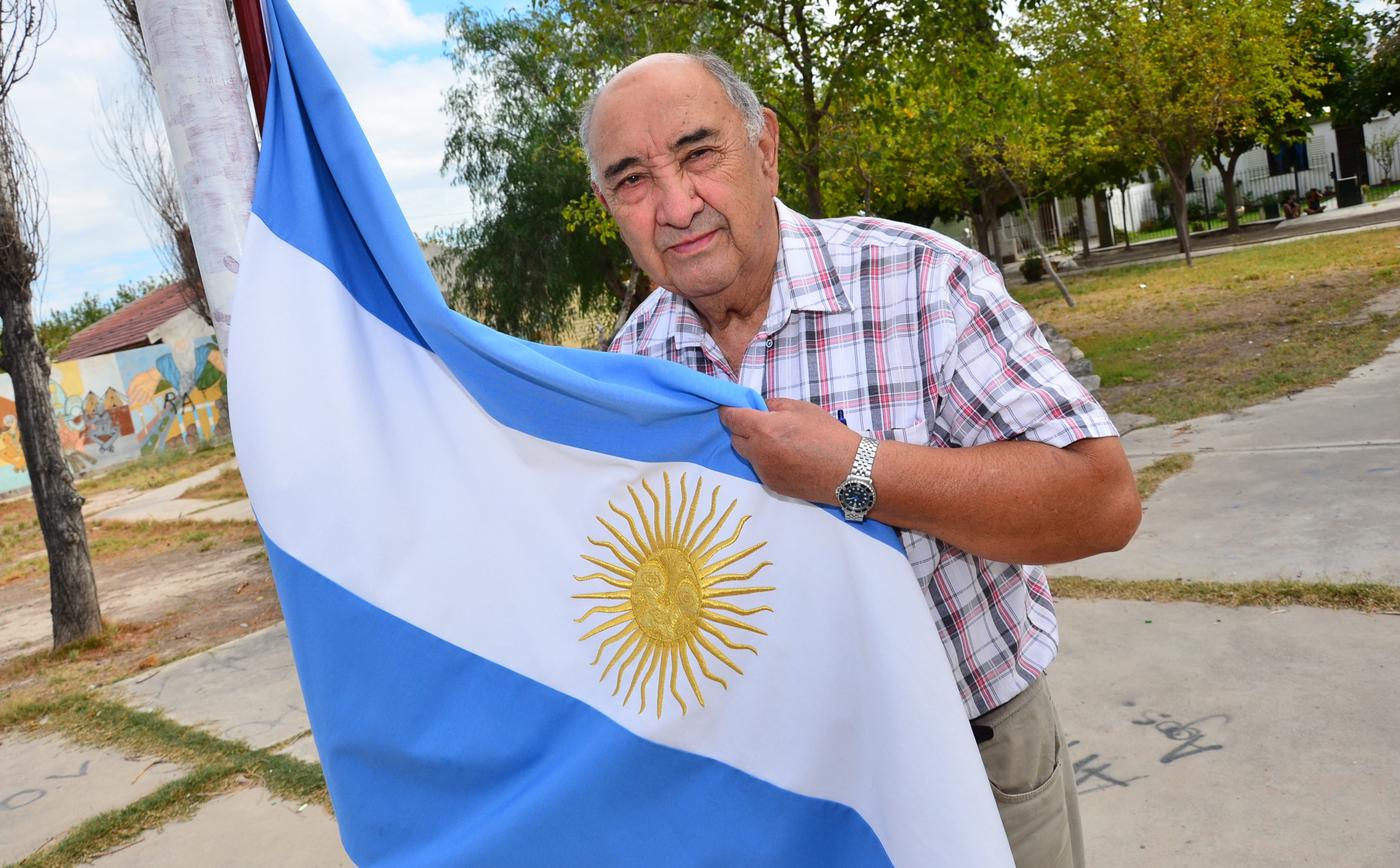 Izar La Primera Bandera Argentina En Las Islas El Intacto Orgullo De