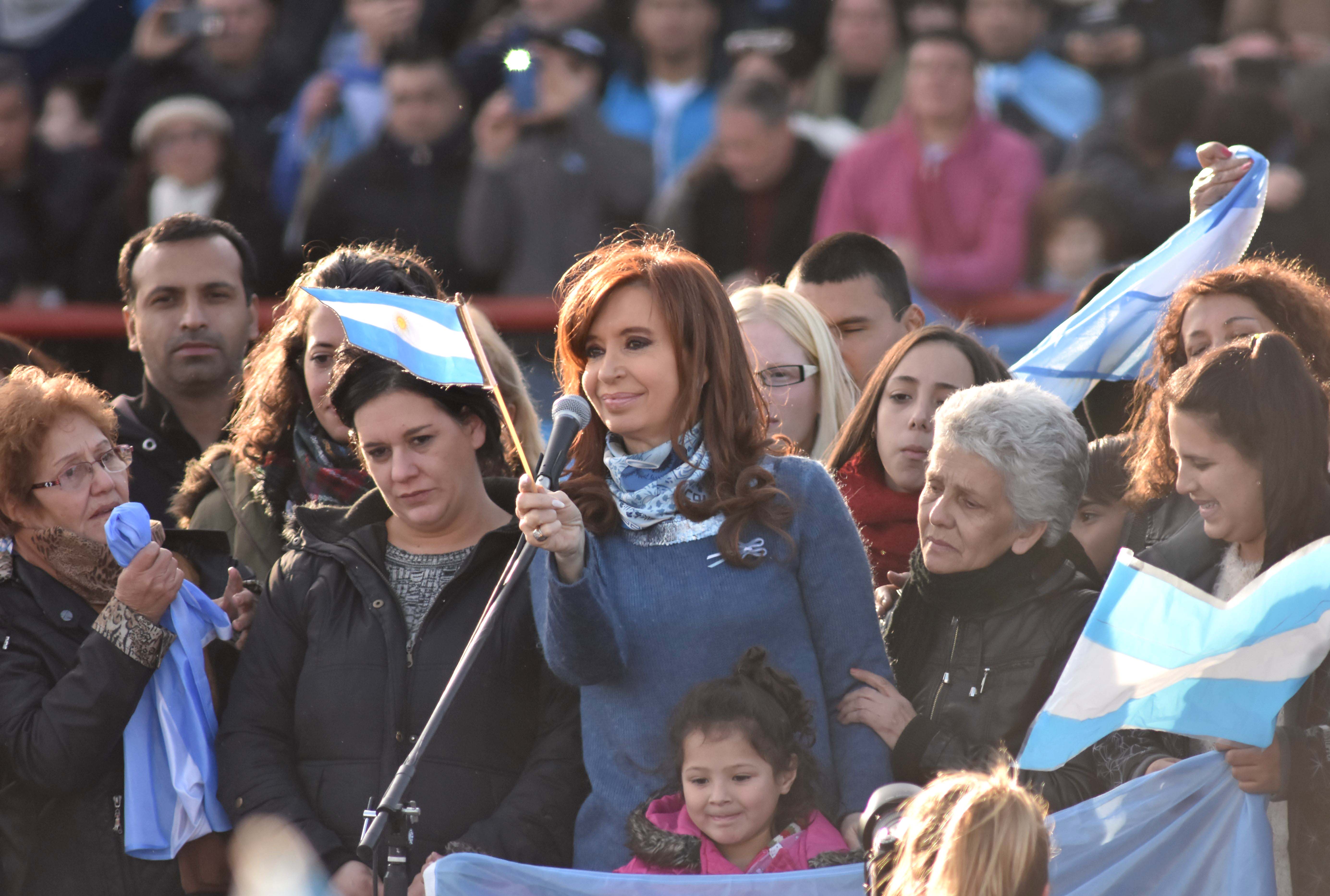 DYN26, BUENOS AIRES 20/06/17, CRISTINA FERNANDEZ DURANTE LANZAMIENTO DE UNIDAD CIUDADANA ESTA TARDE EN EL ESTADIO DE ARSENAL.FOTO.DYN/EZEQUIEL PONTORIERO DYN26, BUENOS AIRES 20/06/17, CRISTINA FERNANDEZ DURANTE LANZAMIENTO DE UNIDAD CIUDADANA ESTA TARDE EN EL ESTADIO DE ARSENAL.FOTO.DYN/EZEQUIEL PONTORIERO