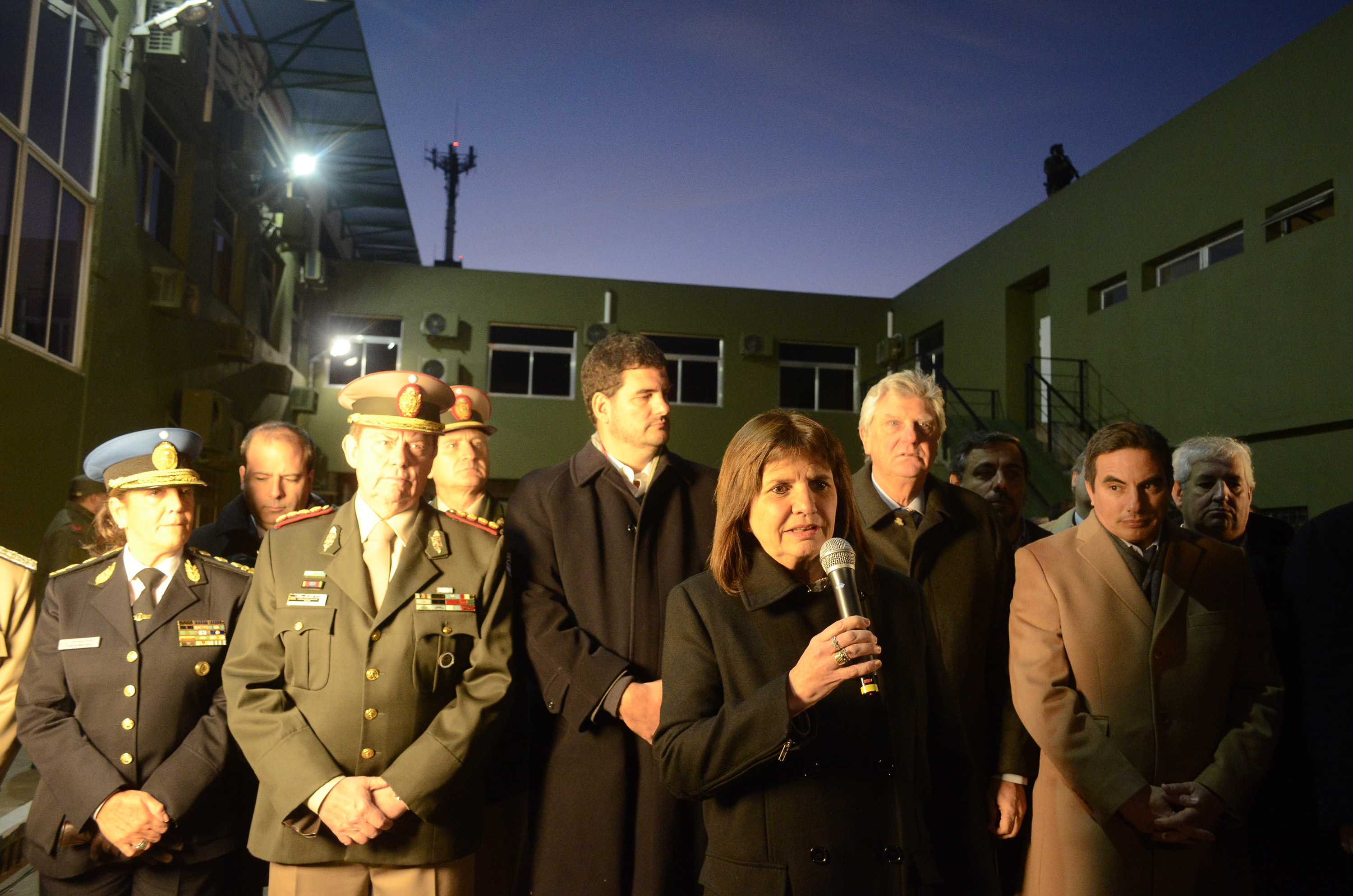 DYN59, BUENOS AIRES 18/07/2017, EL PRESIDENTE MAURICIO MACRI ENCABEZ� HOY, EN EL EDIFICIO CENTINELA, EL OPERATIVO DE INCINERACI�N DE LAS DOS TONELADAS DE DROGA INCAUTADA EN EL OPERATIVO BOBINAS BLANCAS, EL M�S IMPORTANTE DE LOS �LTIMOS 25 A�OS.FOTO:DYN/JAVIER BRUSCO. DYN59, BUENOS AIRES 18/07/2017, EL PRESIDENTE MAURICIO MACRI ENCABEZ� HOY, EN EL EDIFICIO CENTINELA, EL OPERATIVO DE INCINERACI�N DE LAS DOS TONELADAS DE DROGA INCAUTADA EN EL OPERATIVO BOBINAS BLANCAS, EL M�S IMPORTANTE DE LOS �LTIMOS 25 A�OS.FOTO:DYN/JAVIER BRUSCO.