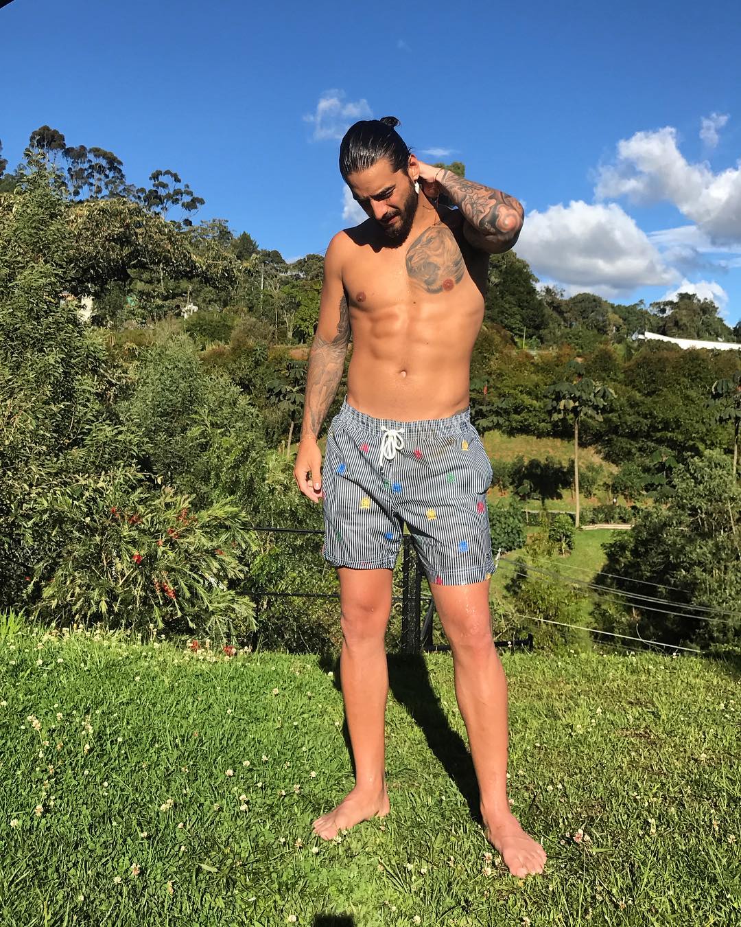 FBMD2300096901000006630000a490000060a7000098290200b69a02001e8203009afe0300c1690400d9c20500