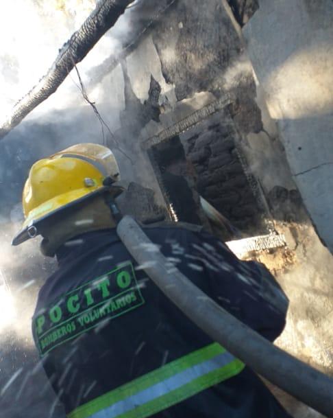 Un incendio dejó a una familia sin vivienda y con lo puesto | Diario de ...